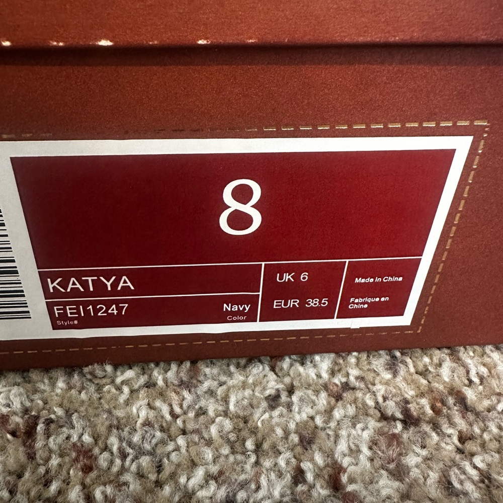 NIB Torgeis Women's Katya Boot - Picture 5 of 5